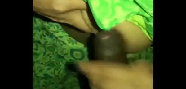  Desi aunty big nipple rubbing with dick